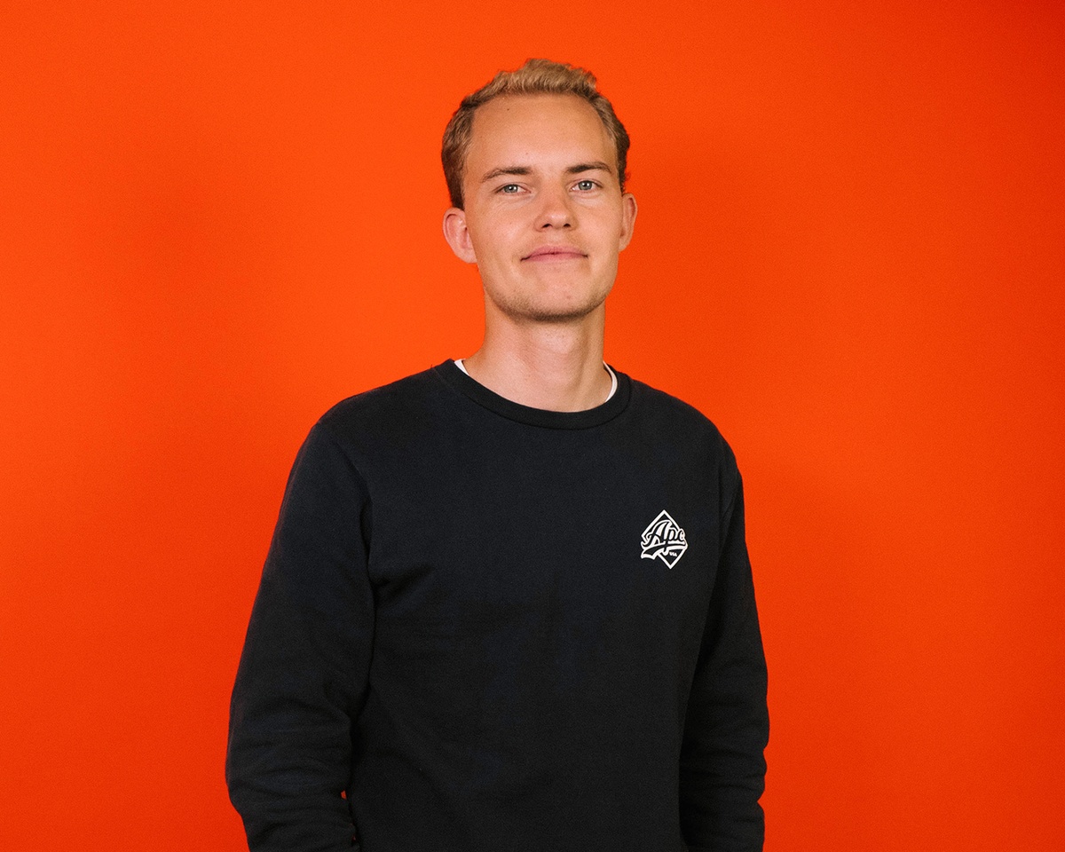 Mikkel from SOUNDBOKS on an orange background