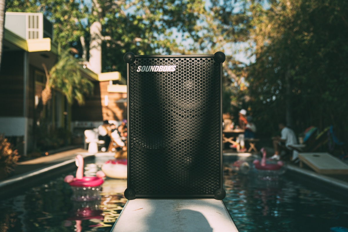 SOUNDBOKS bluetooth speaker