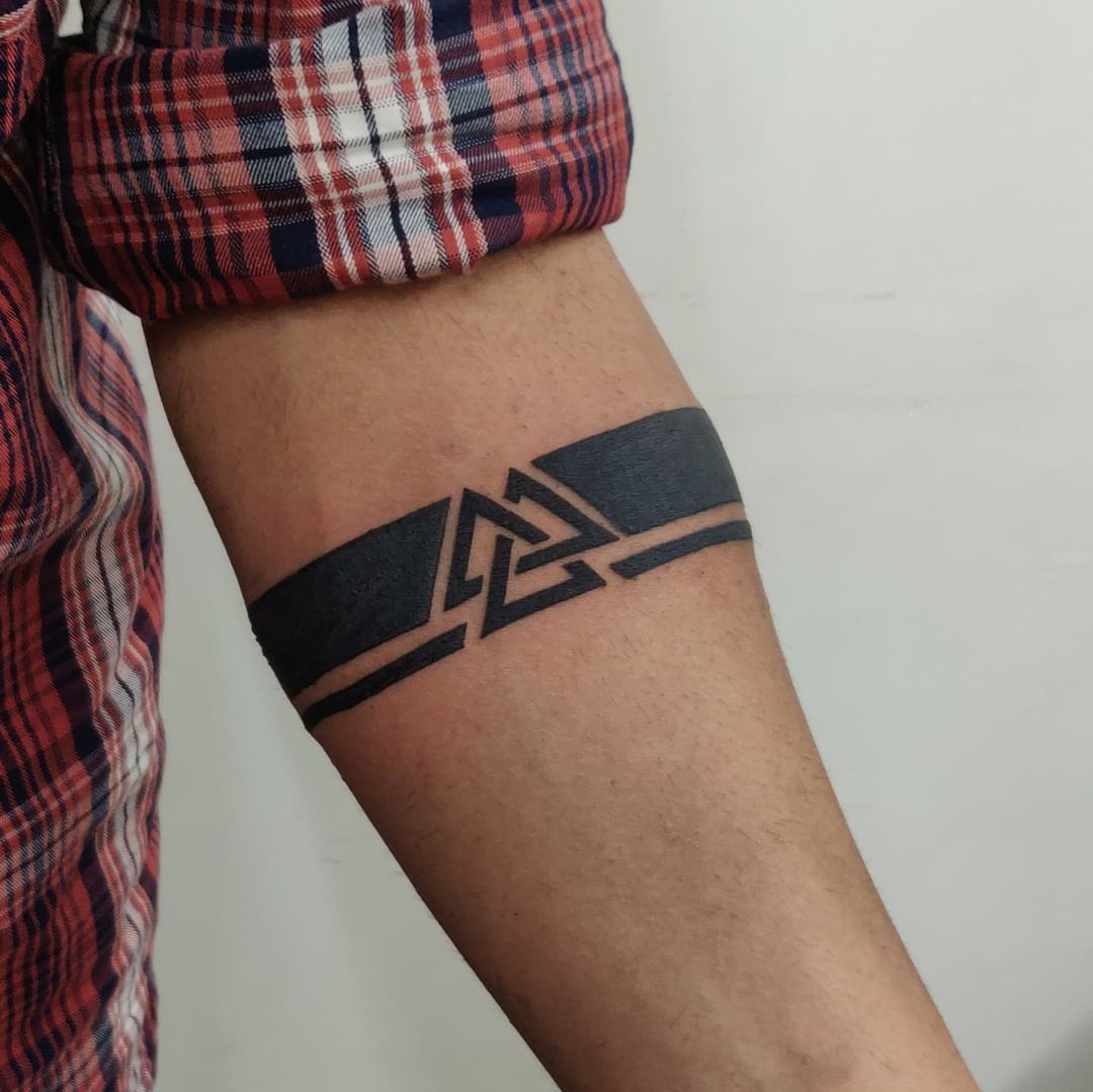 blackwork geometric armband tattoo by labdhi pasad