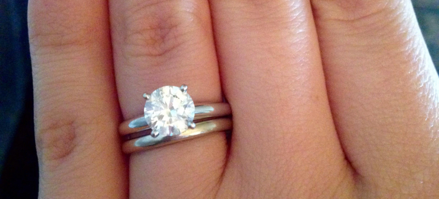 1 carat diamond ring on size 4 finger