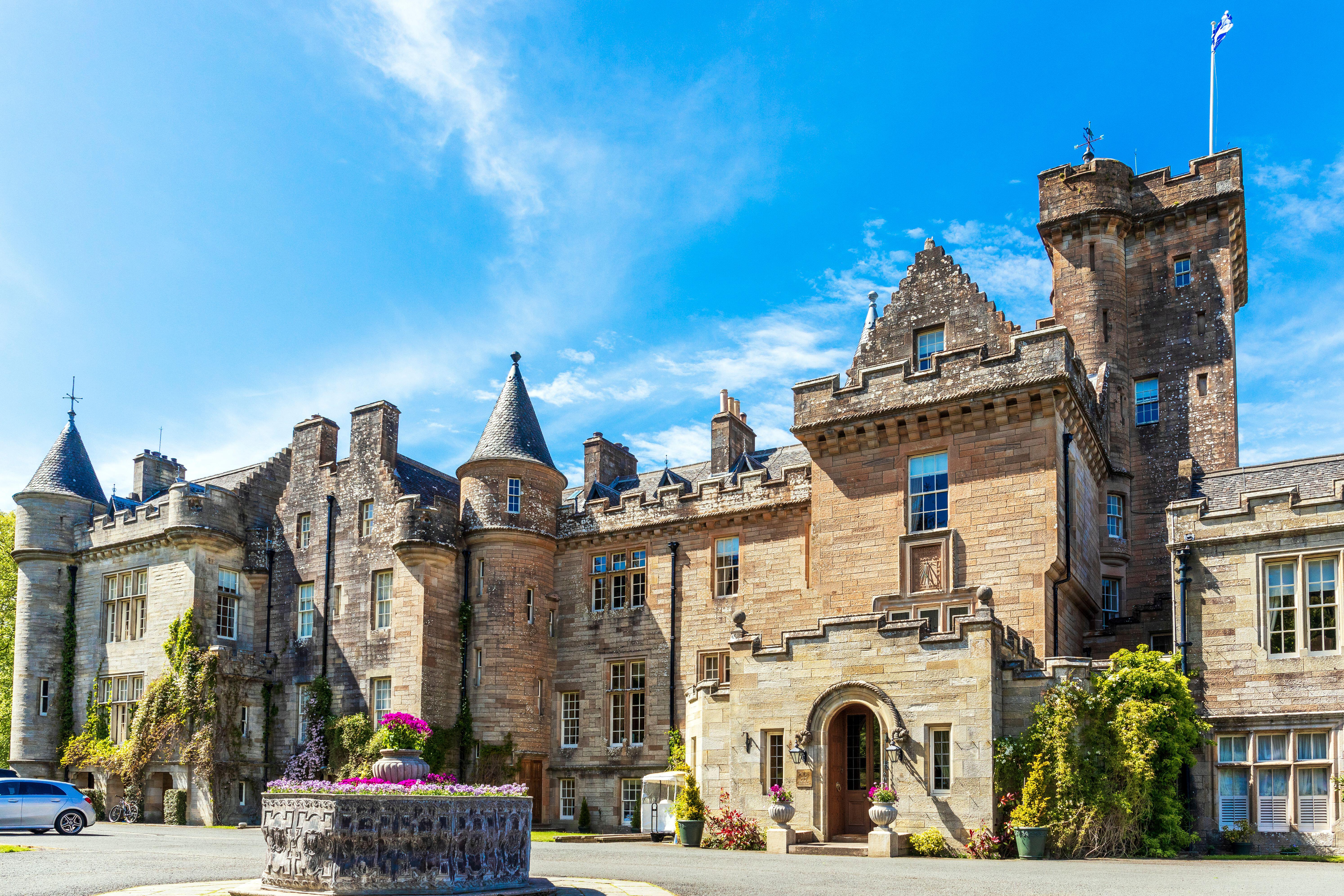 glenapp castle-luxury-hotel-in-scotla...