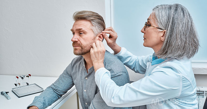 Hearing Instrument Specialist vs. Audiologist: What's the Difference?