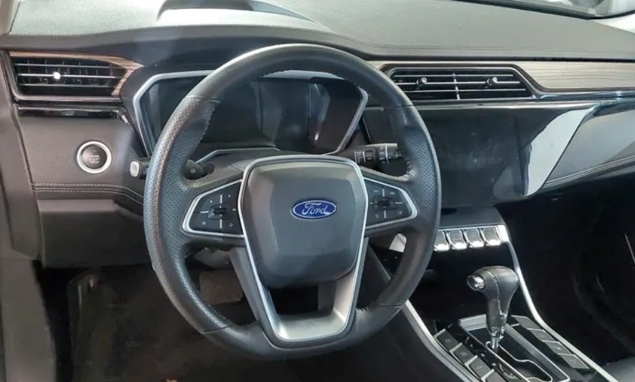 interior-del-ford-territory.jpg