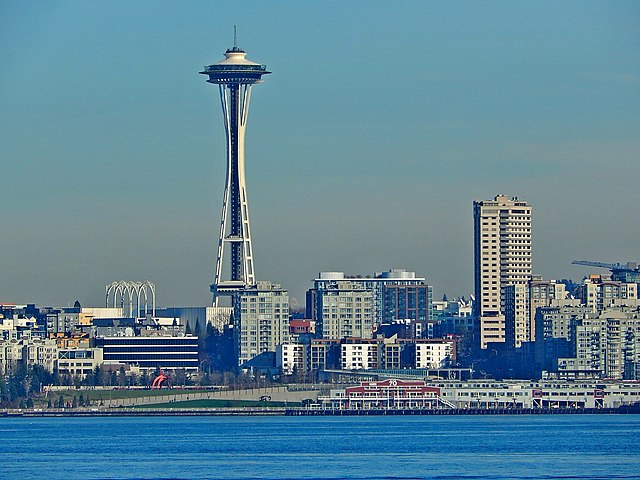 Seattle640px-Space_Needle_on_January_...