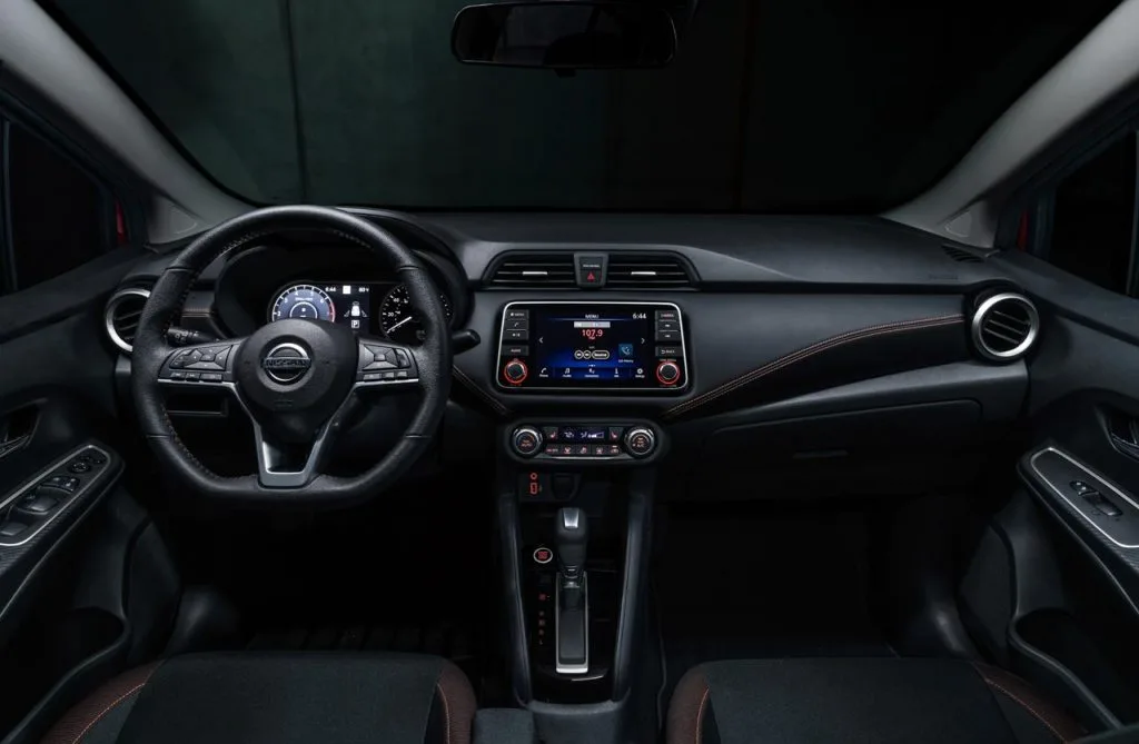 Nissan Versa 2020 interior