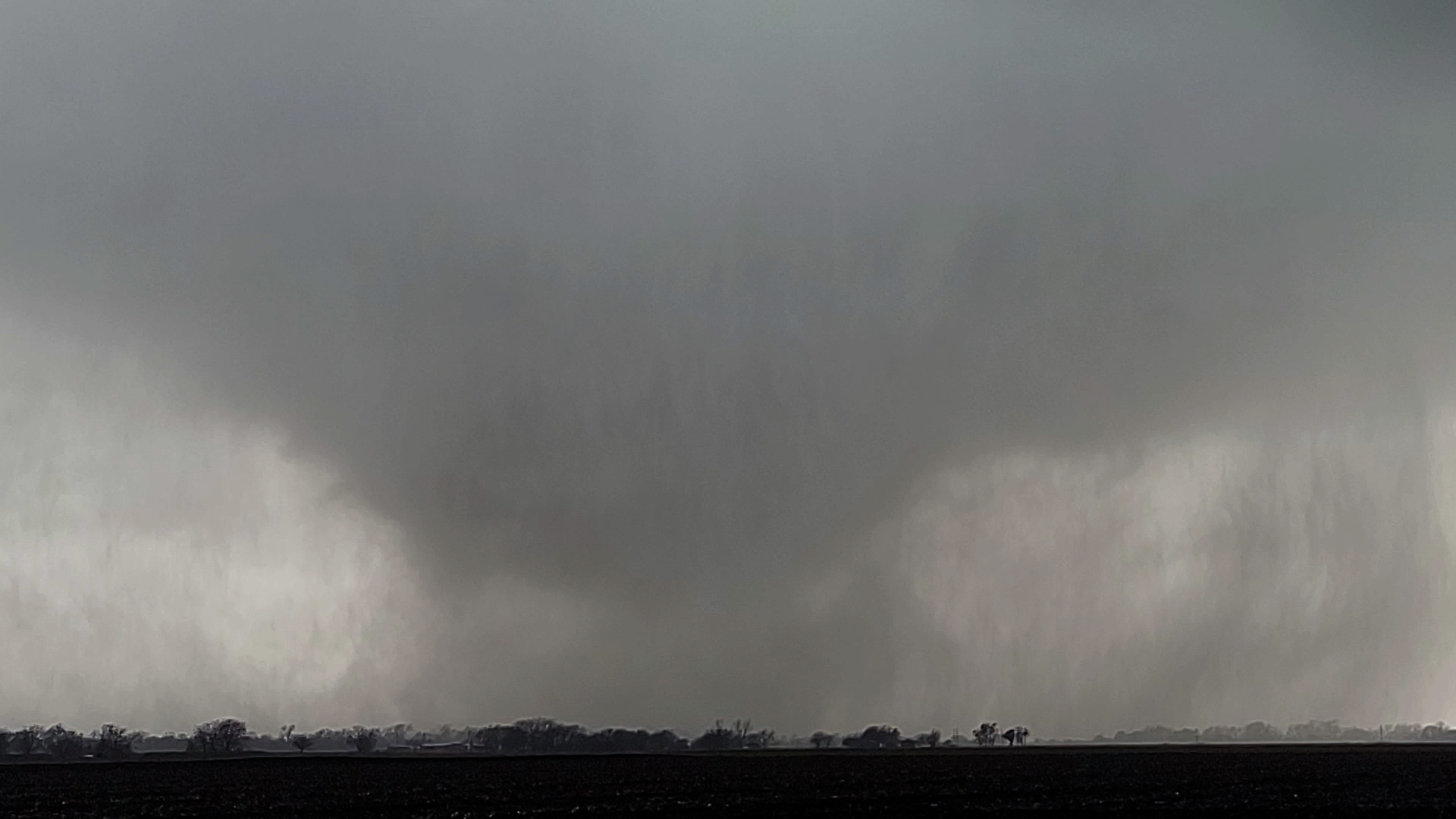 tornado_wrapping_rains.jpg