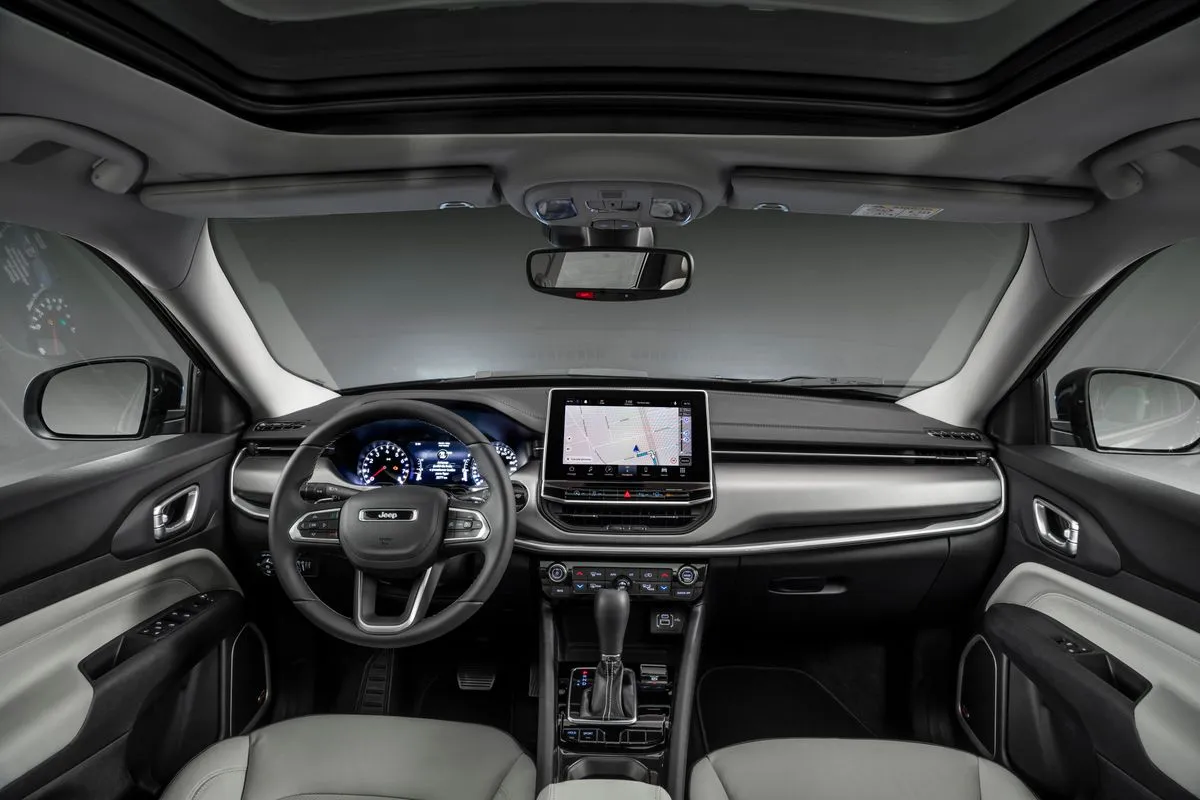 Jeep Compass 2022 interior