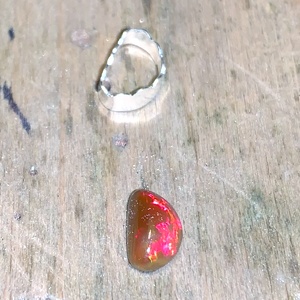 Bezel wire and fire opal