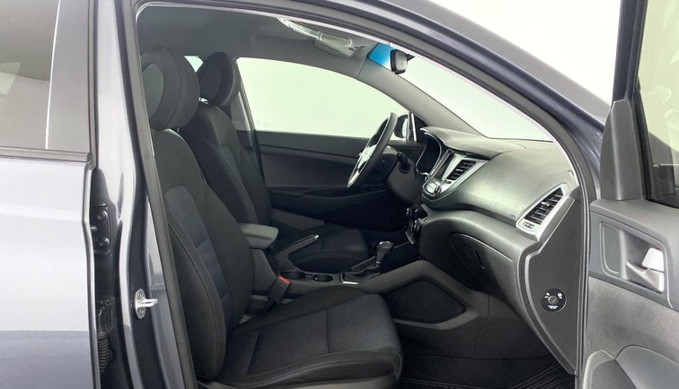 Interior cómodo Hyundai Tucson 2018