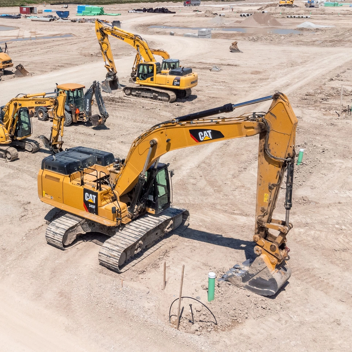 thumbnail image 2 of Excavator's 123: Goodnight, Goodnight, Construction Site - Board Book (Very Good) 2 of 5