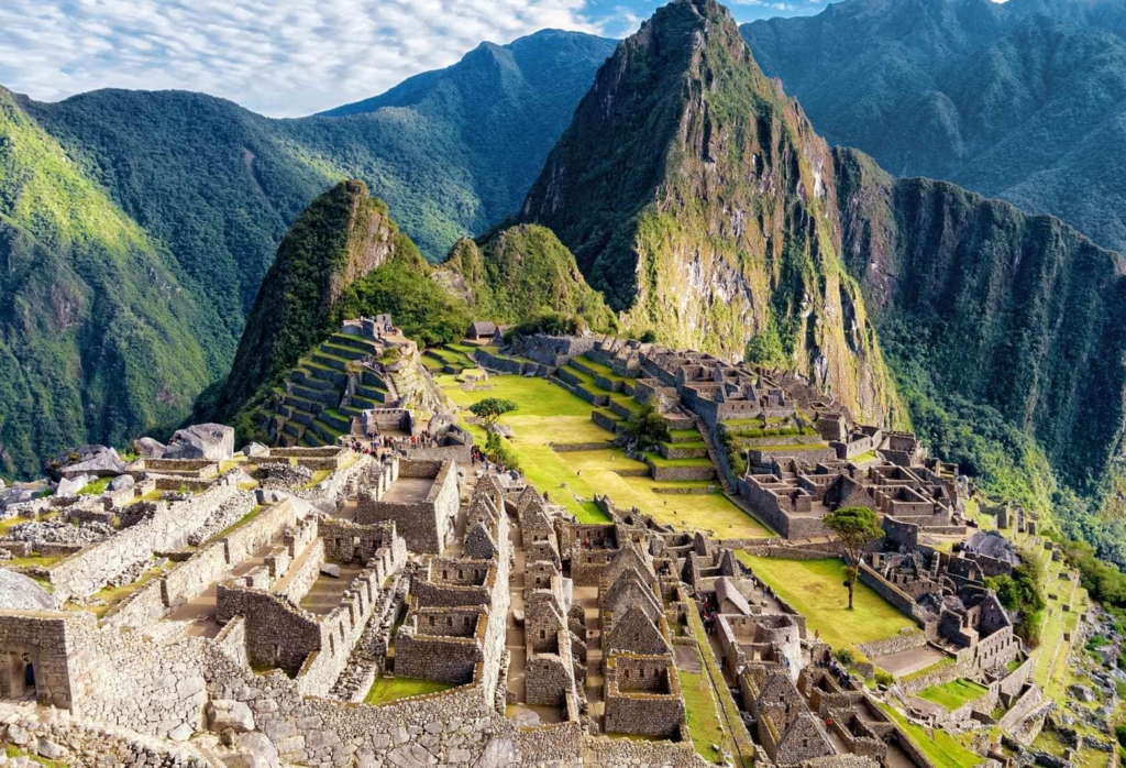 1e863c3bb9-108100-machu-picchu-histoi...