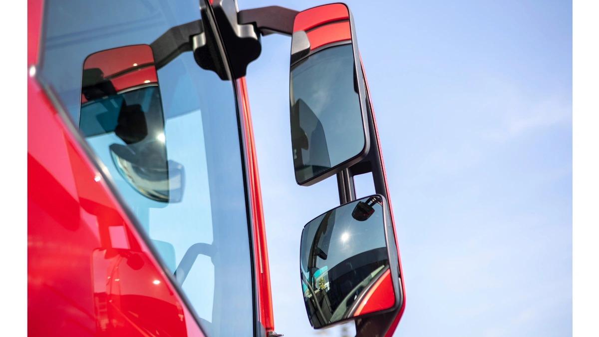 What You Need to Know About Truck Mirrors