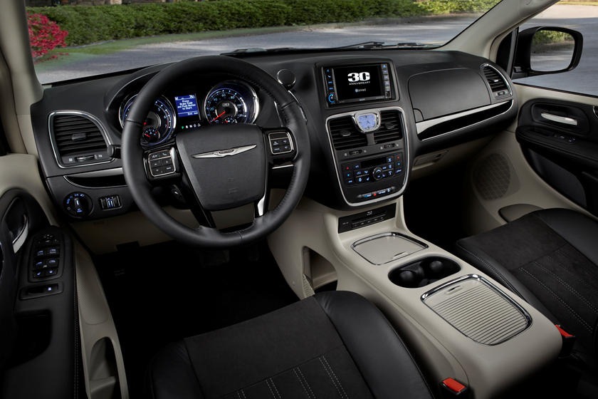 Diseño Chrysler Town and Country Interior