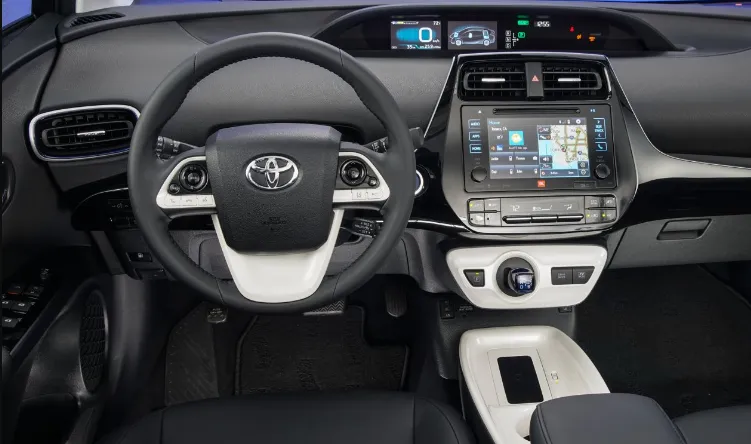 Toyota Prius 2018 interior