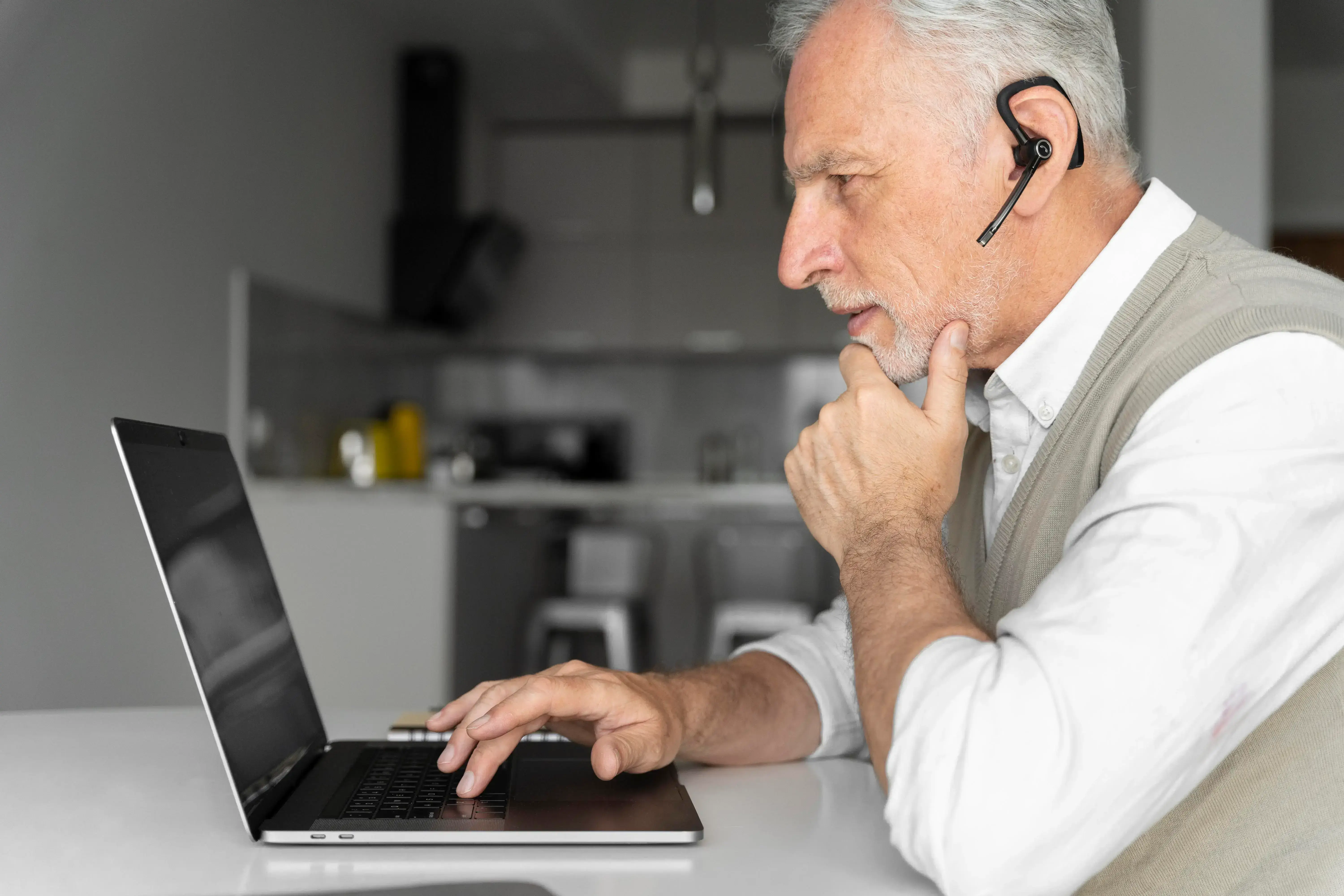Top 5 Scams Targeting Seniors and How to Avoid Them Easily