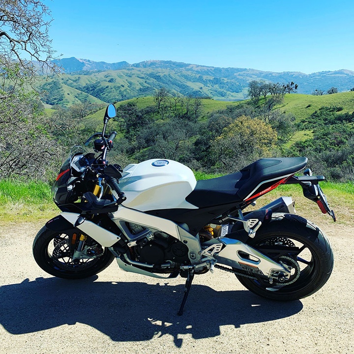 2018 Aprilia Tuono V4 1100 RR.jpg