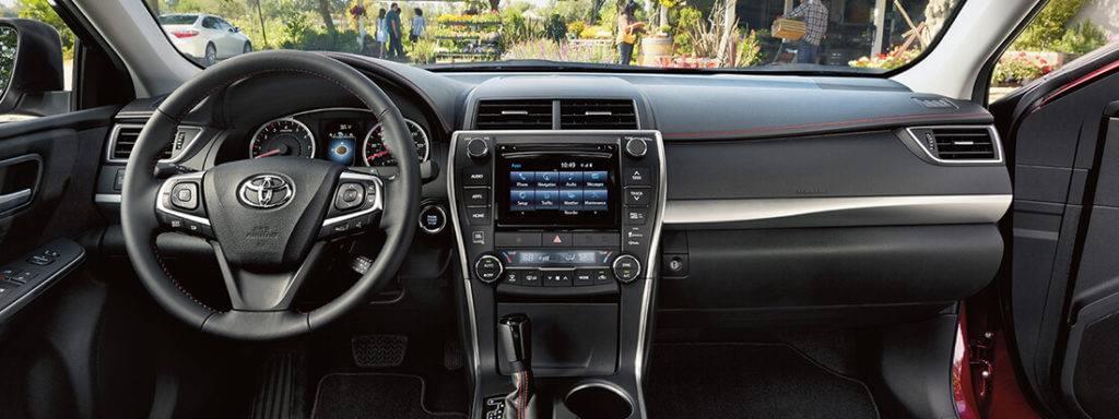 2017-Toyota-Camry-Interior.jpg