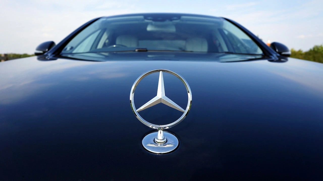 Marca Mercedes-Benz Logo