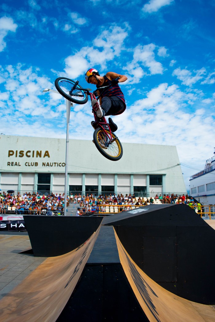 Avo的運動保險保障BMX花式單車活動