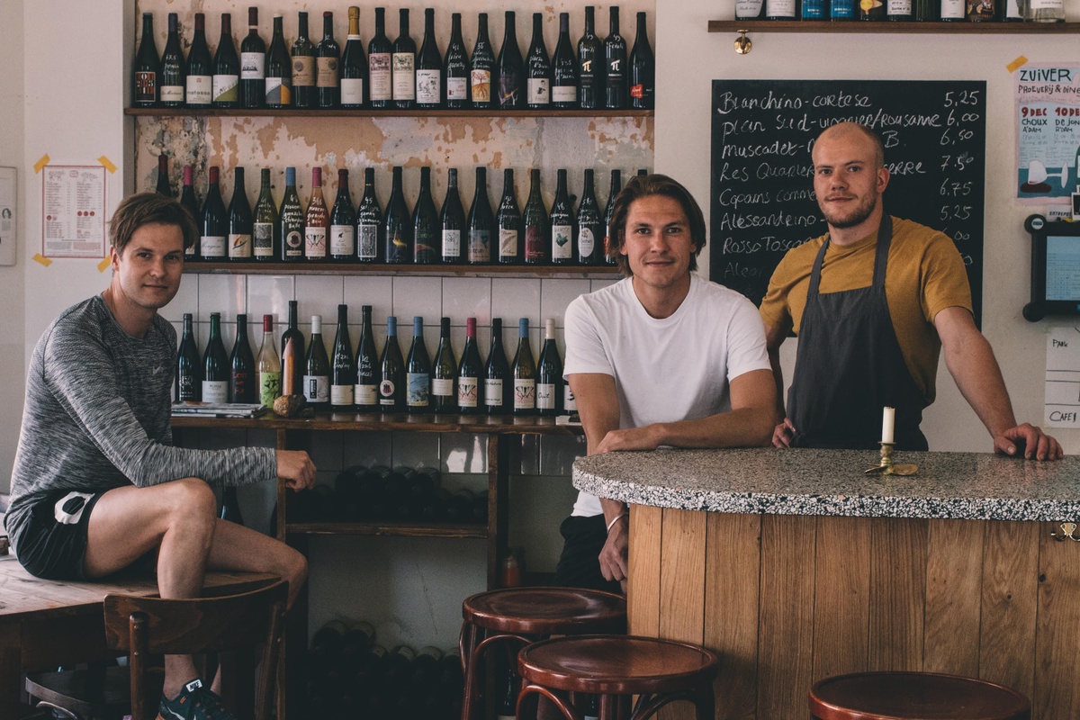 Toen ze bij Café Binnenvisser met reserveringen moesten werken zijn ze direct met aanbetalingen gaan werken.