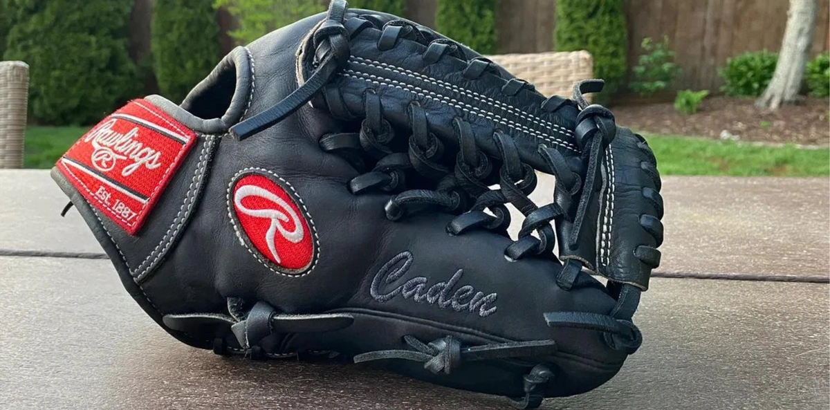 Best Pitcher’s Gloves for 2023