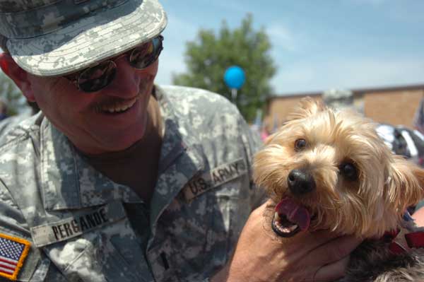 are pitbulls allowed in military housing