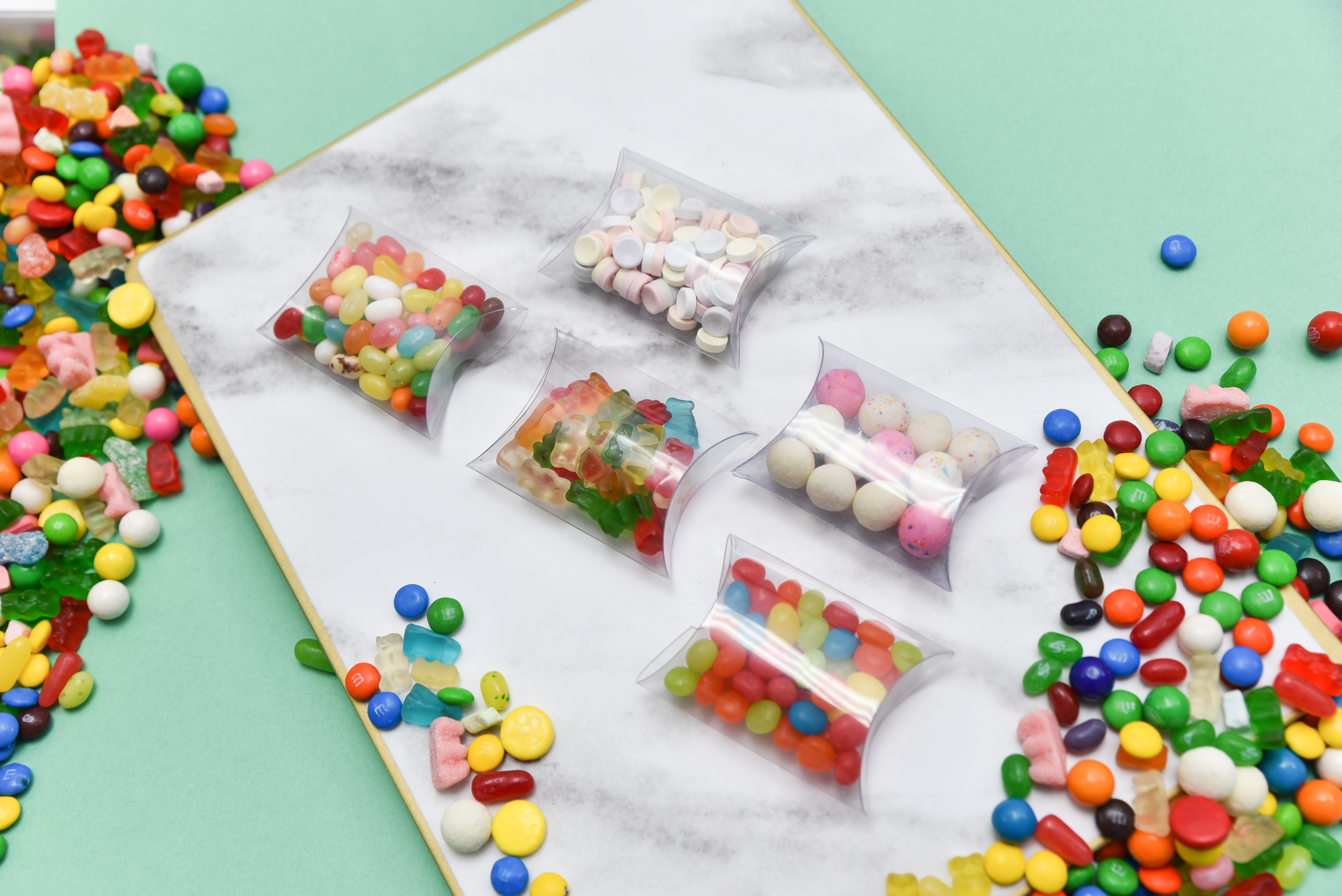 Candy gifts | candy assortments | candy gift box | branded gifts | branded swag