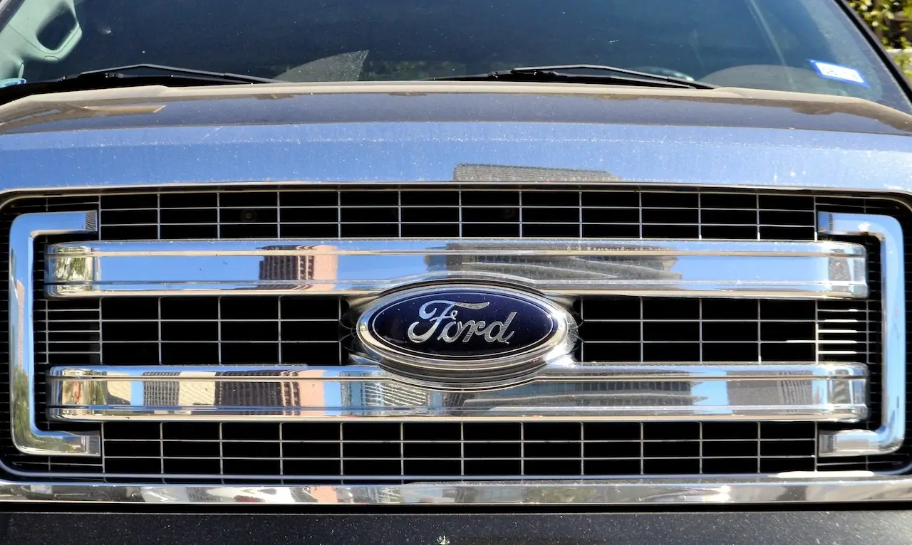 Ford Motor emblema
