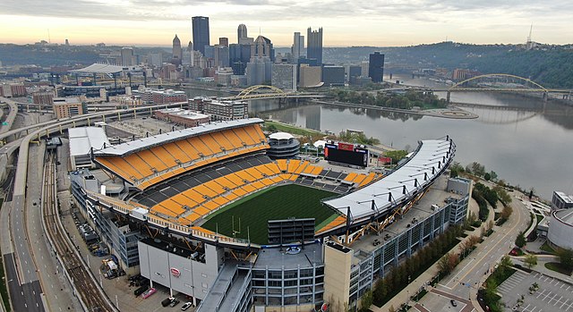 Boatgating: Top 5 NFL Stadiums on the Water