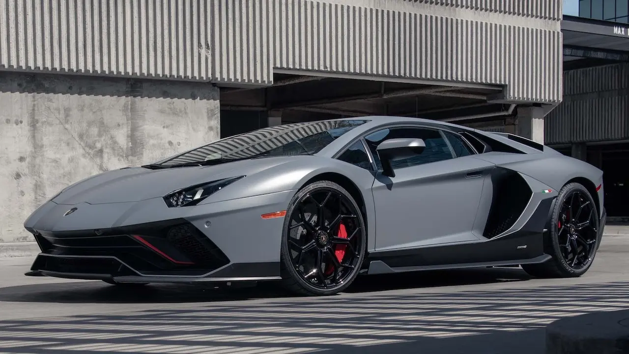 Lamborghini Aventador 2022