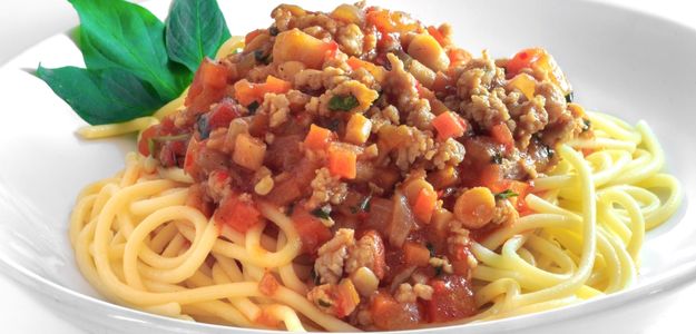 Pasta con Salsa de Tomate y Cerdo.jpg