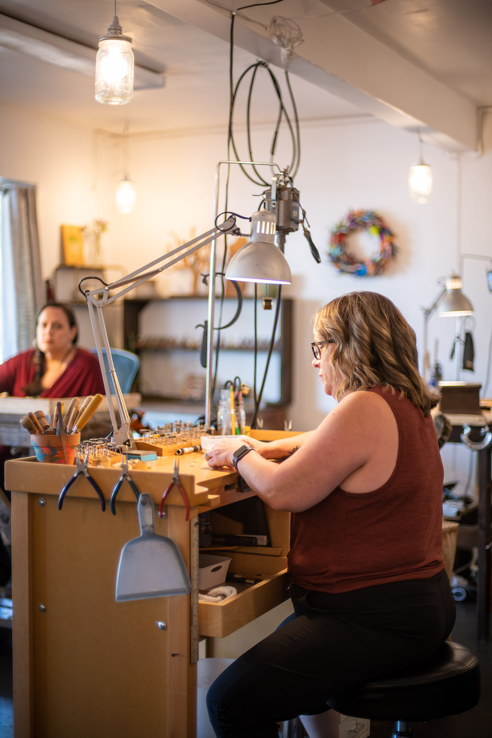 What to Expect in Your First Jewelry Making Class - Halstead