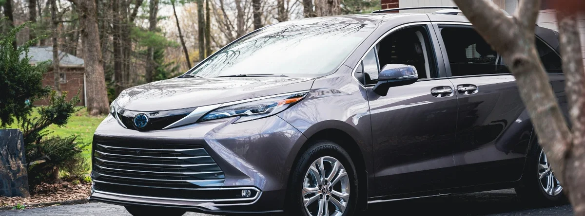Toyota Sienna 2025