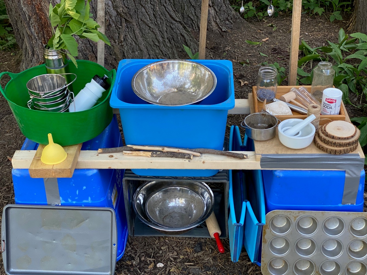 mud kitchen set