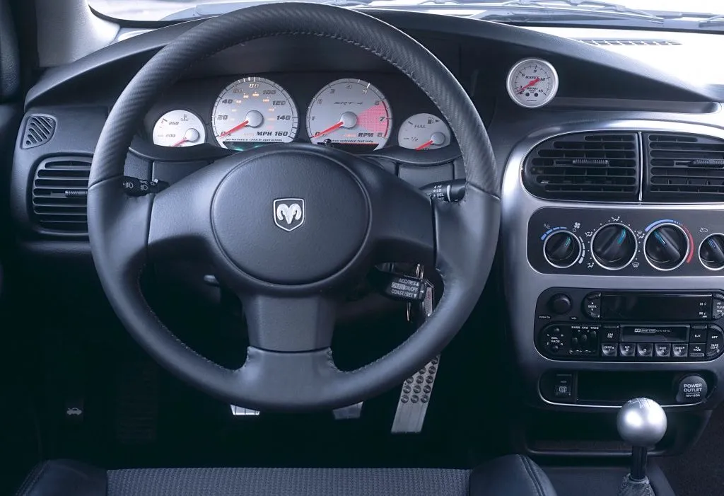 Neon SRT4 interior