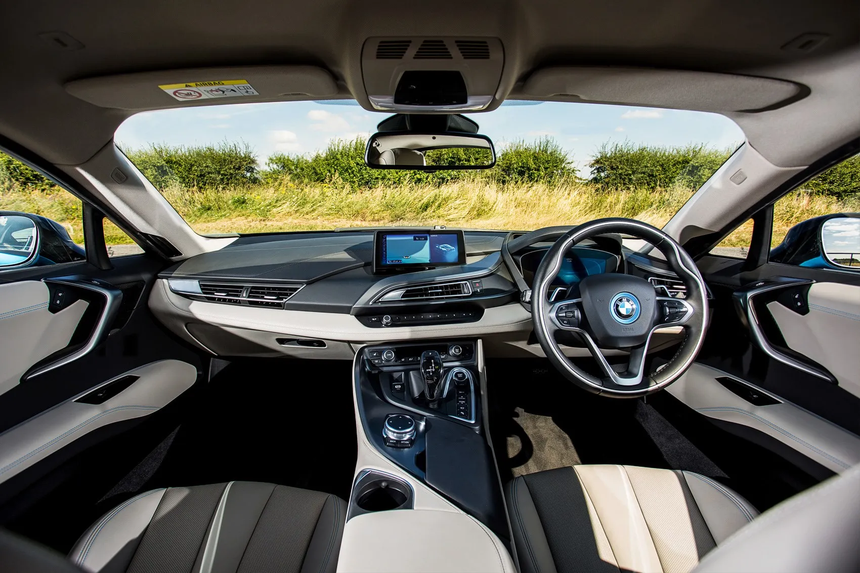 BMW i8 2016 Interior