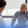 homem em consulta com coloproctologista, prevenção