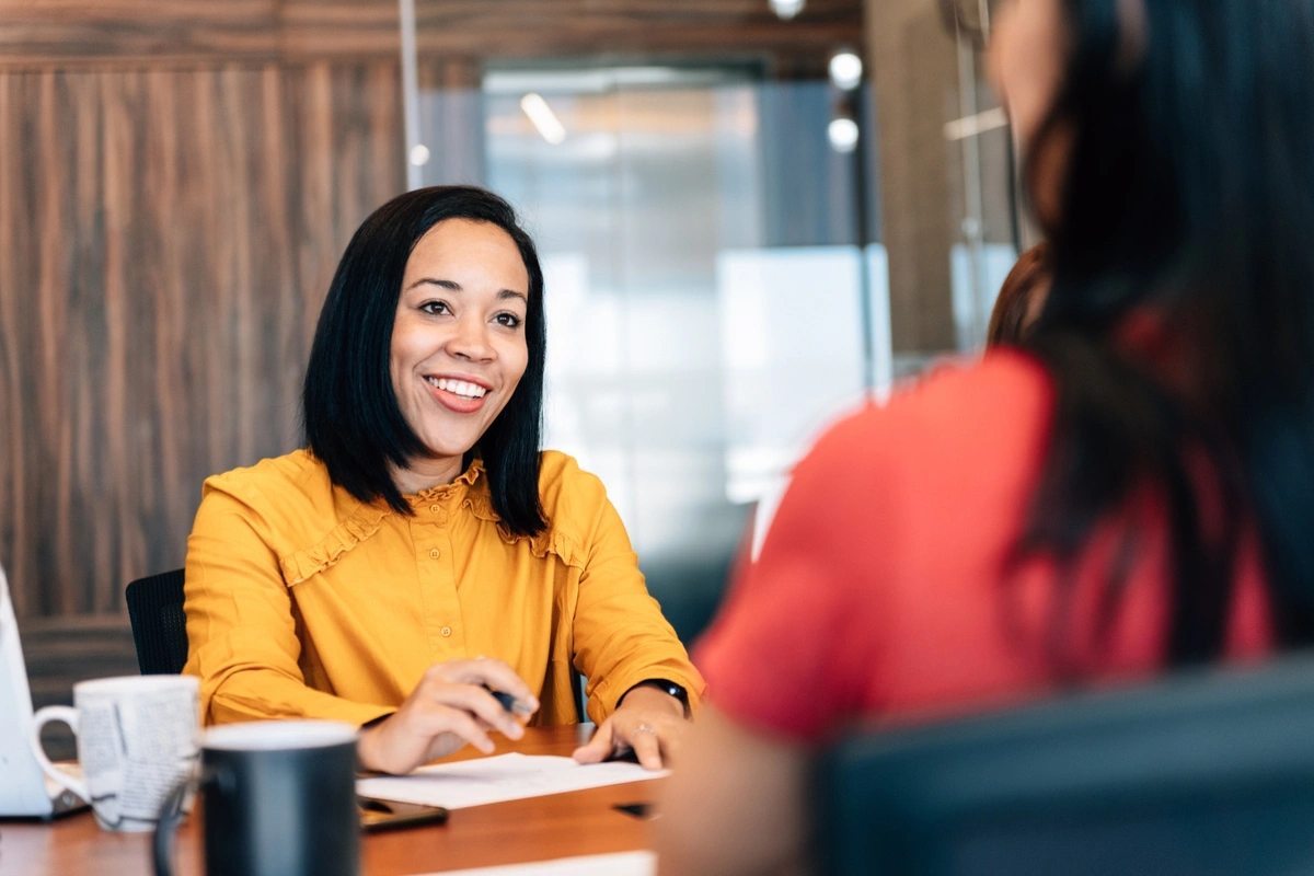 independent agent having coffee with client