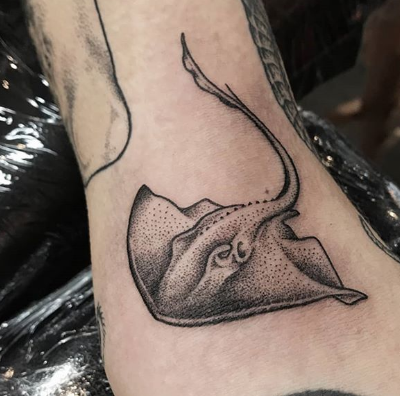 Stingray Tattoo Meaning: Symbolism, Strength, and Serenity