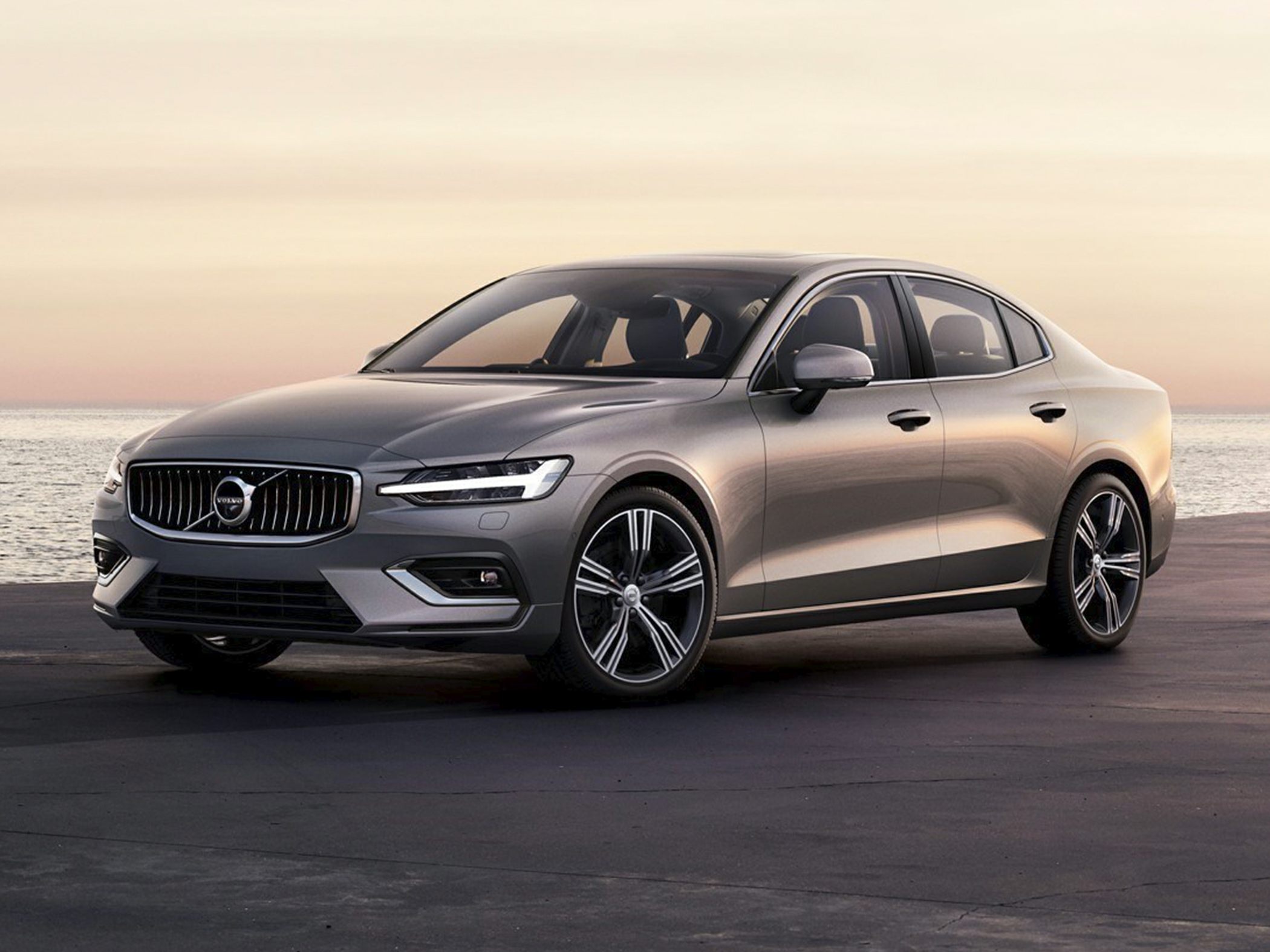 Volvo S60 2022 conheça o sedan híbrido esportivo