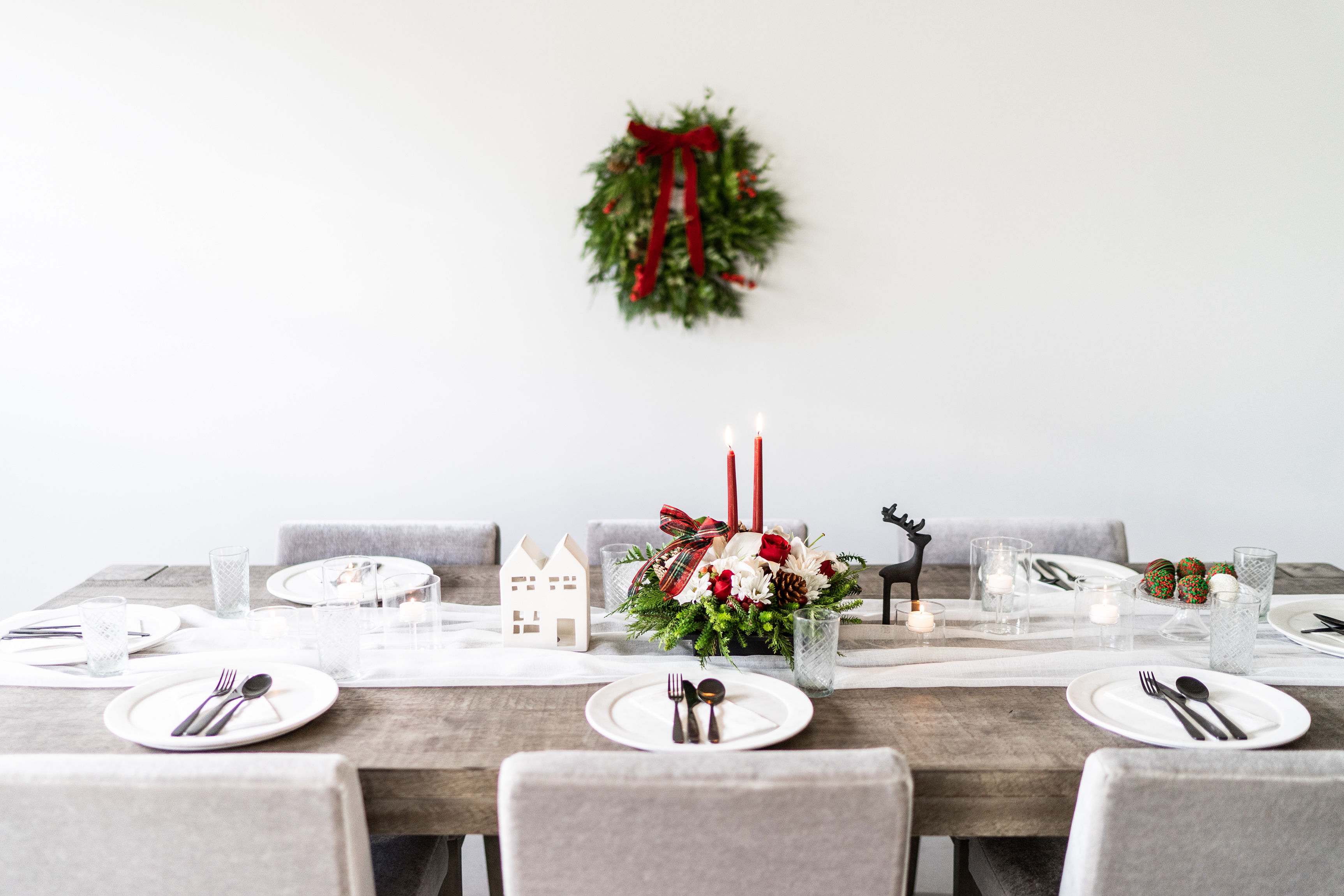 A Christmas Flower Candle Centerpiece