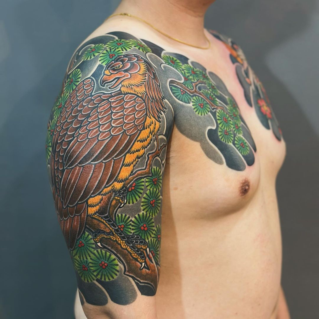 traditional old school upper arm half sleeve tattoo by diao shane