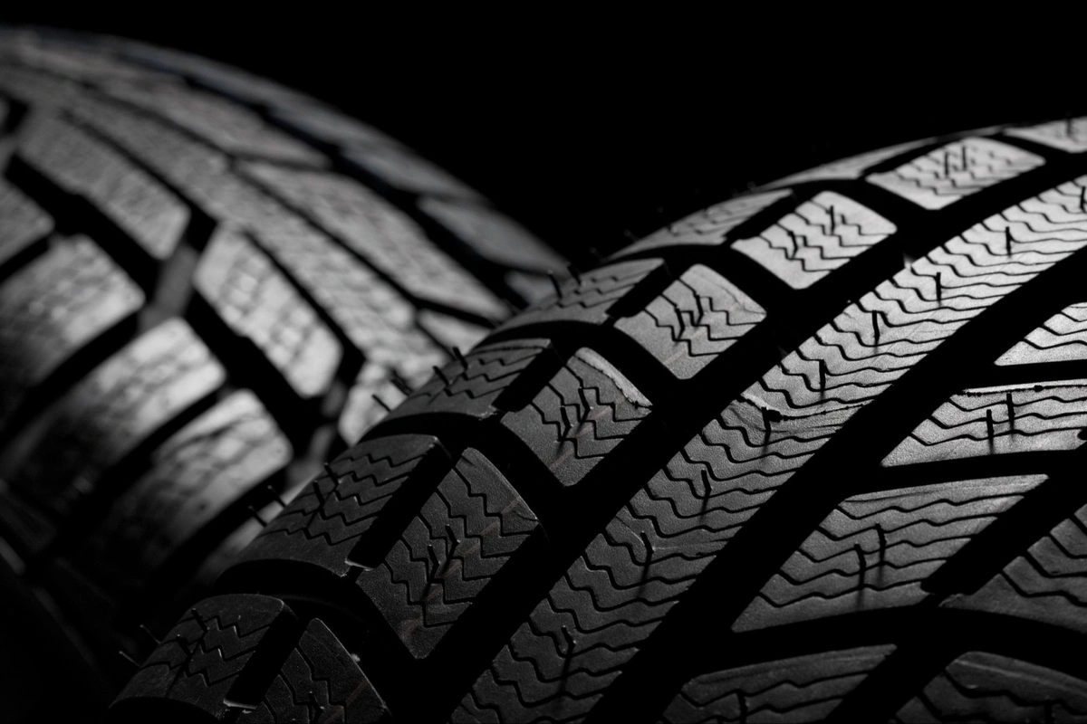 How to Use a Tyre Tread Wear Chart Header Image