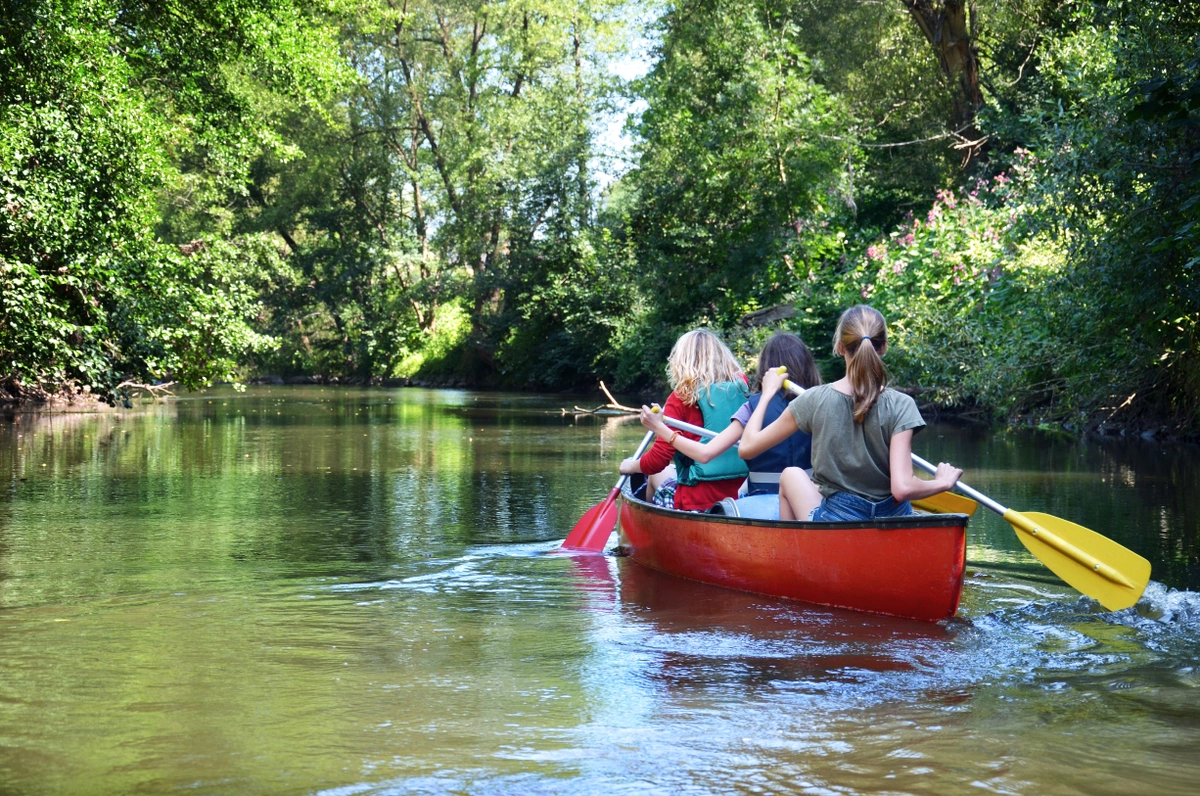 Online rental system for kayaking and canoeing