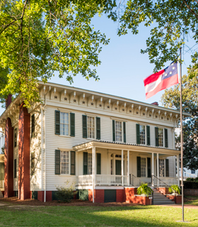 Outside view of the First White House of the Confederacy