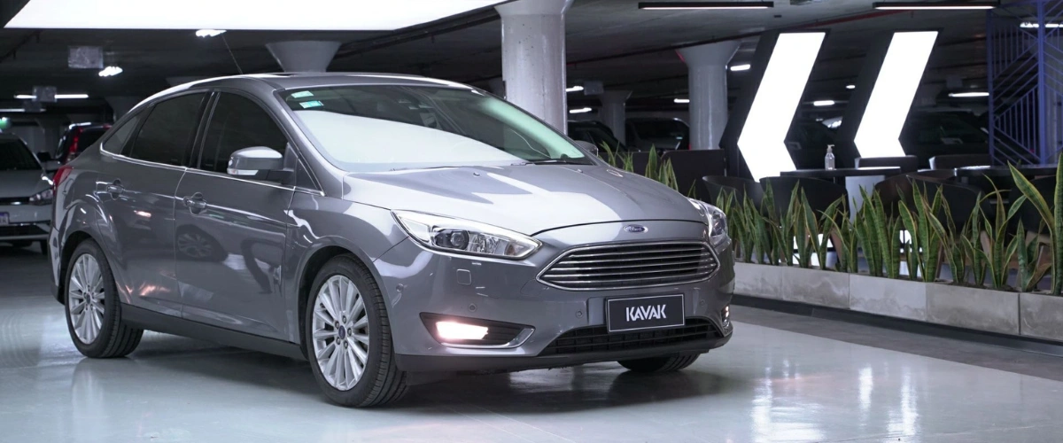 Ford Focus - Reseñas, especificaciones y precios de automóviles