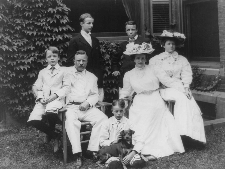 teddyrooseveltterrierfamily.webp