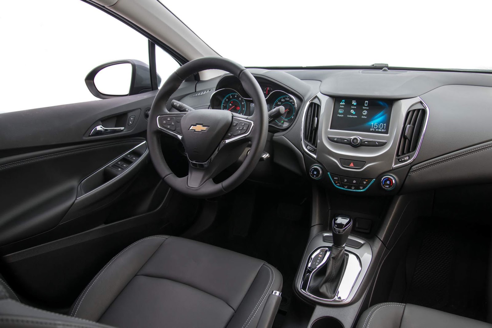 Interior do Cruze 2018 Sedan