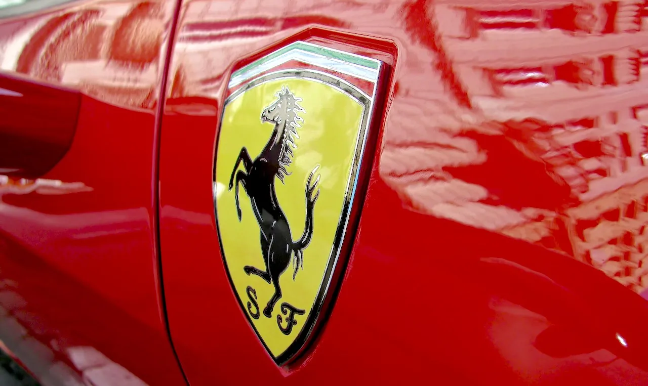 Ferrari Emblema