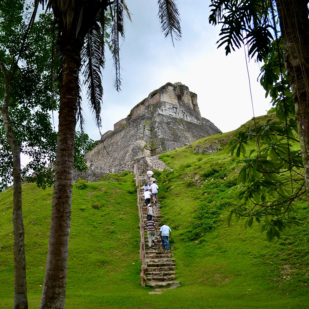 Xunantunich Mayan Ruins.webp